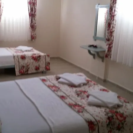 ホテル Sulubahce ボズカーダ